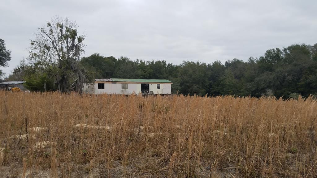 332 776 AVE - Photo 1