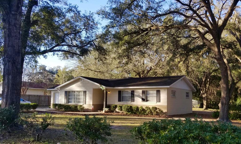 624 7th Ave - Photo 1