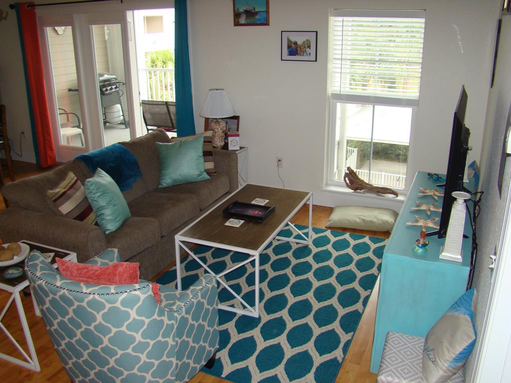 132 1ST AVE - Photo 1