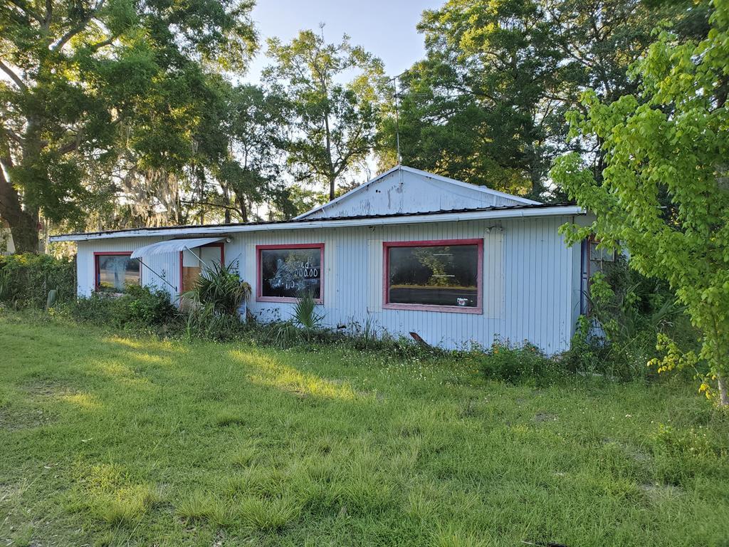 10 4th Avenue - Photo 1