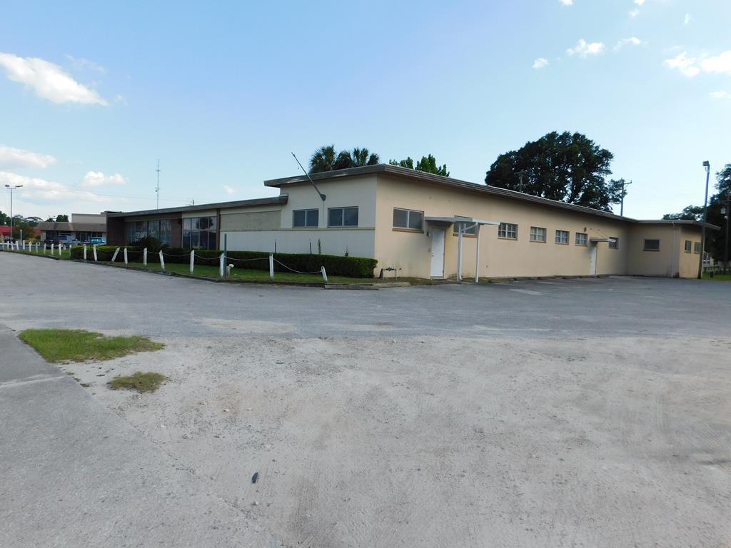 1101 Young Blvd. - Photo 1