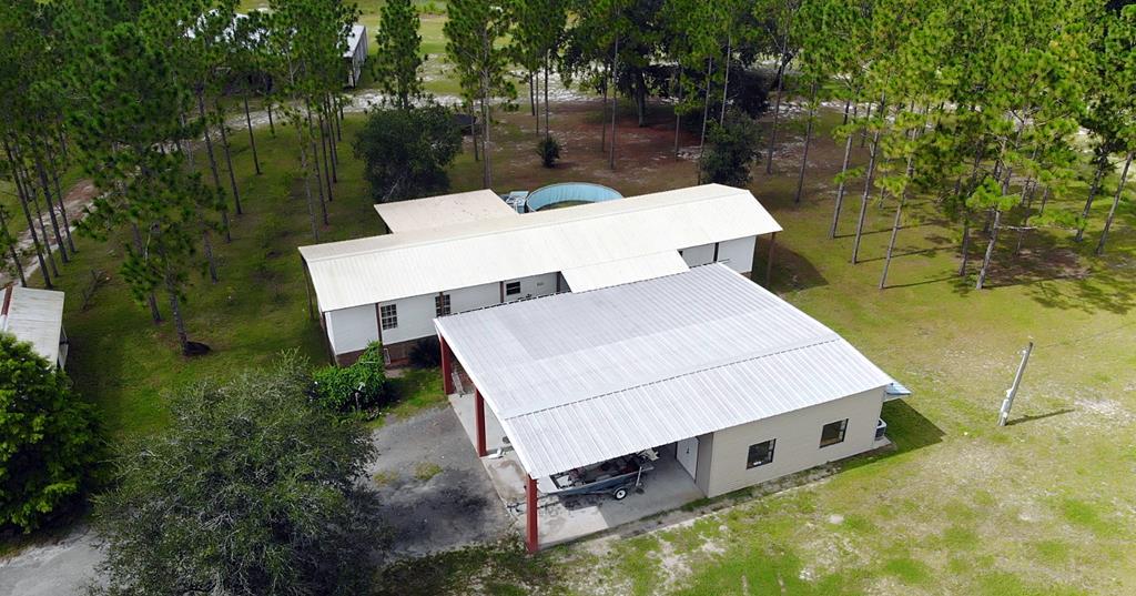 426 455 Avenue - Photo 1