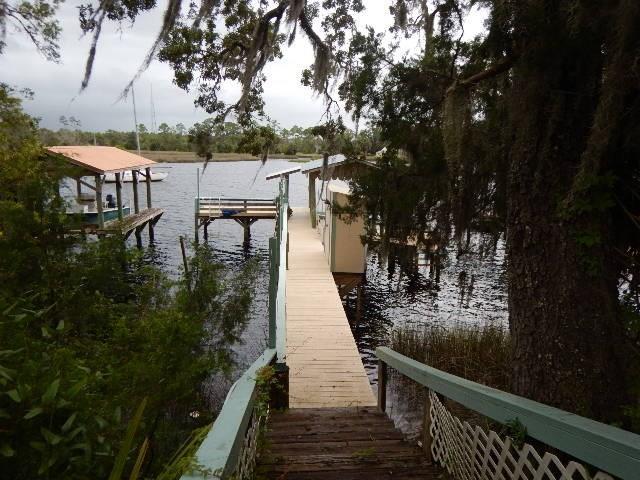608 Riverside Dr Se - Photo 1