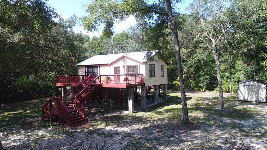 151 838 St. - Photo 1