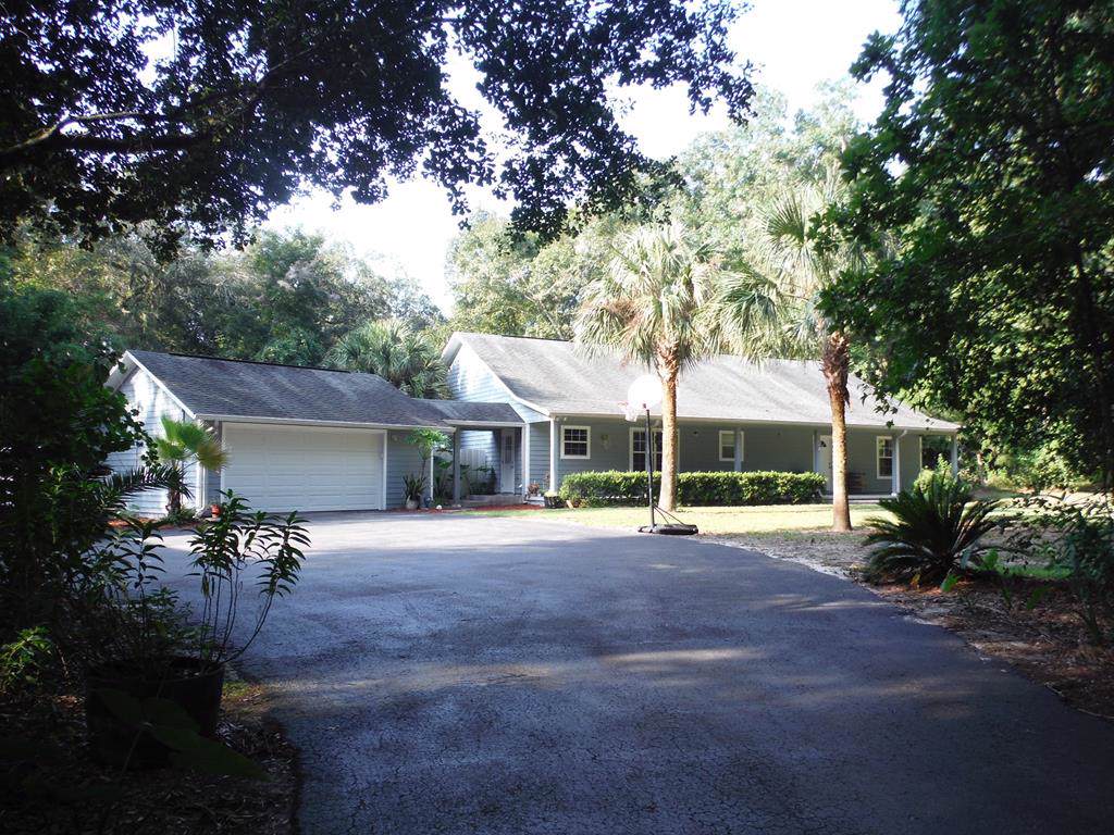 2039 County Road 232 - Photo 1