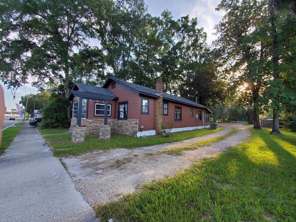 613 Main Street - Photo 1