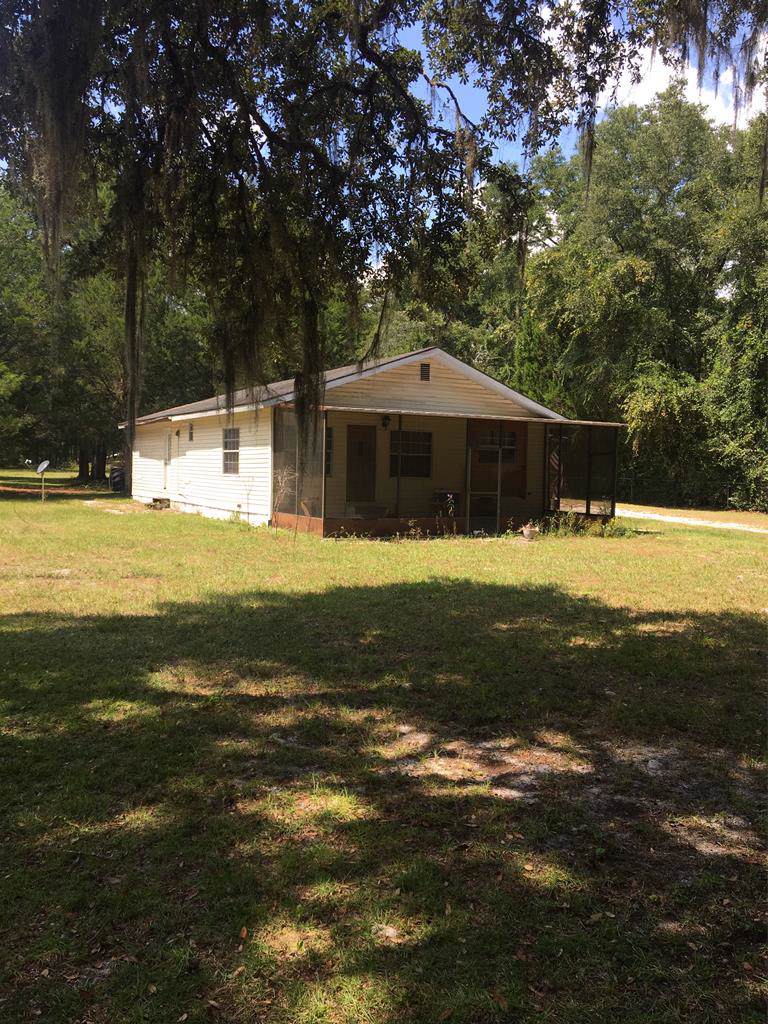 695 835 St - Photo 1