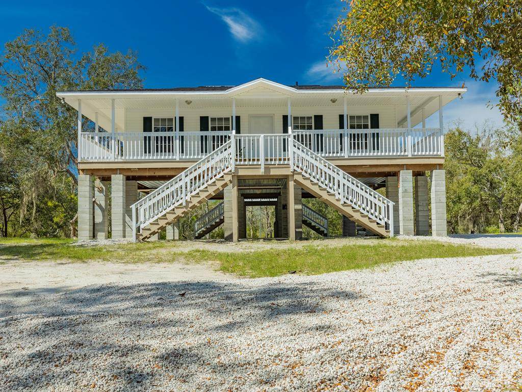 18823 229th Drive - Photo 1