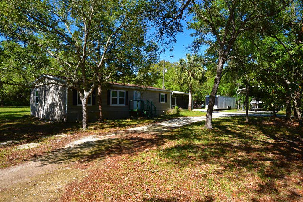 407 Rocky Rd - Photo 1