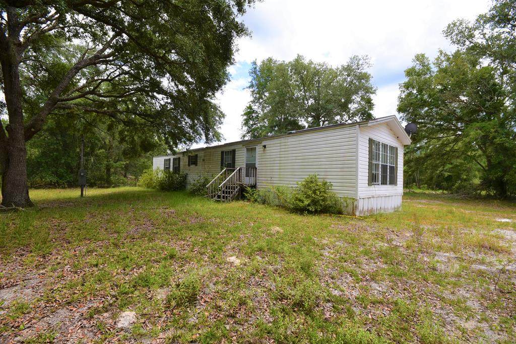4890 876 Ave - Photo 1