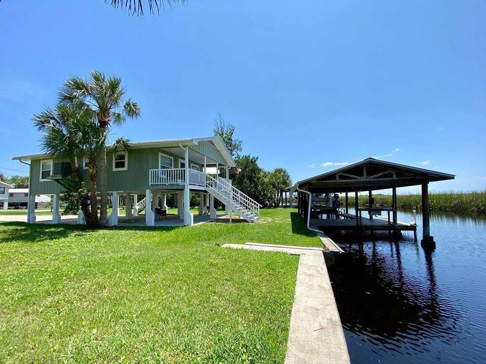 158 218 St - Photo 1