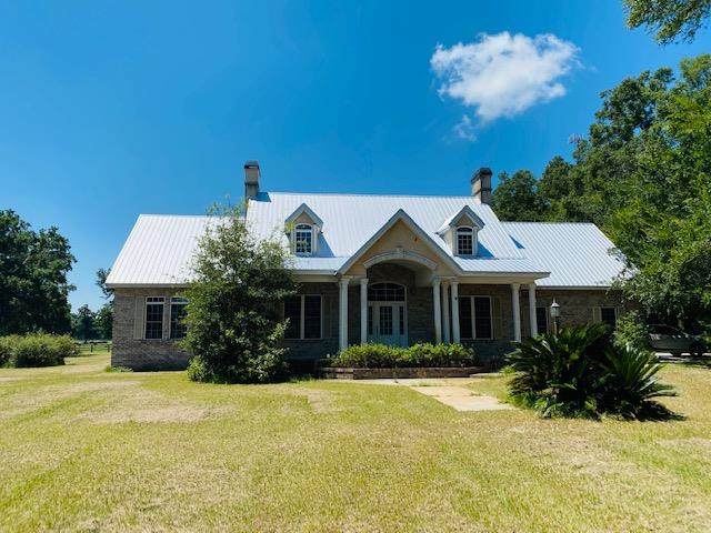 242 999 Avenue - Photo 1
