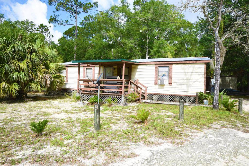 617 Robin Ln - Photo 1