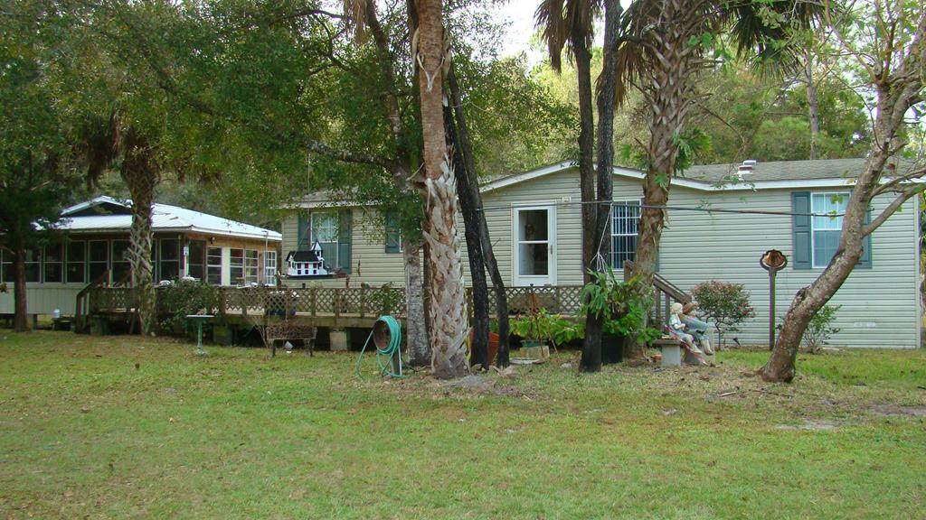 537 716th Ave - Photo 1