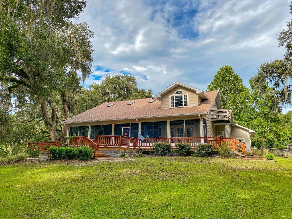 2559 48 Ave - Photo 1