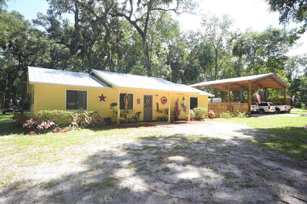 390 293 AVE - Photo 1