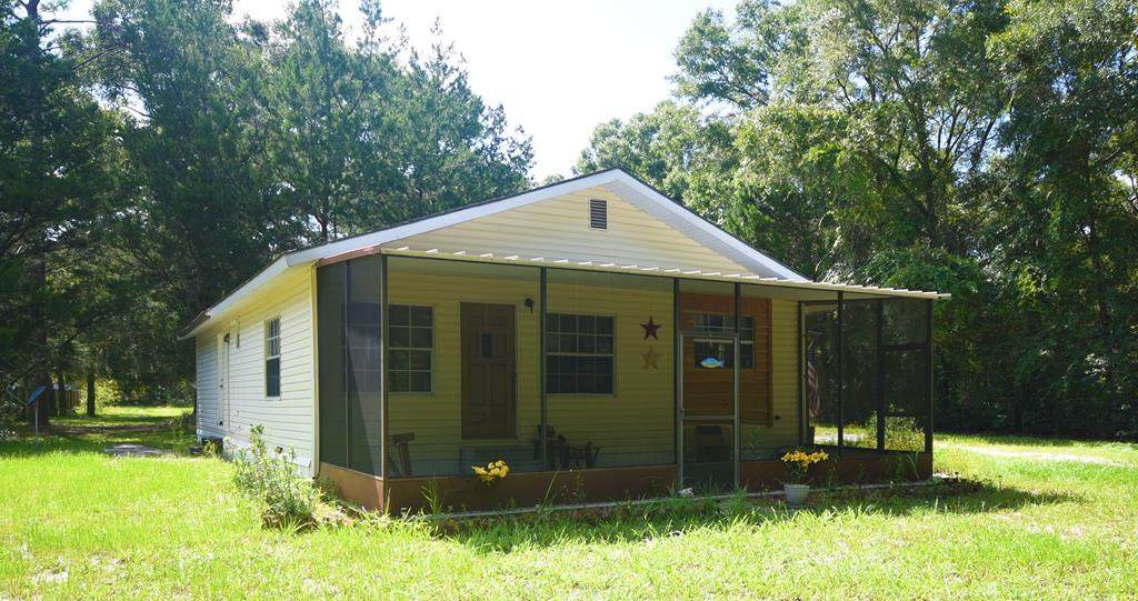 695 835 ST - Photo 1