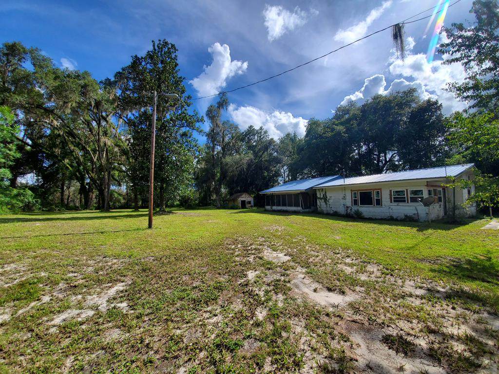 461 152ND AVE - Photo 1