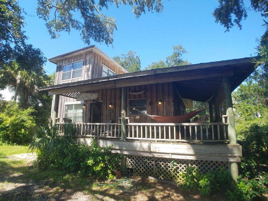 673 1st St. - Photo 1