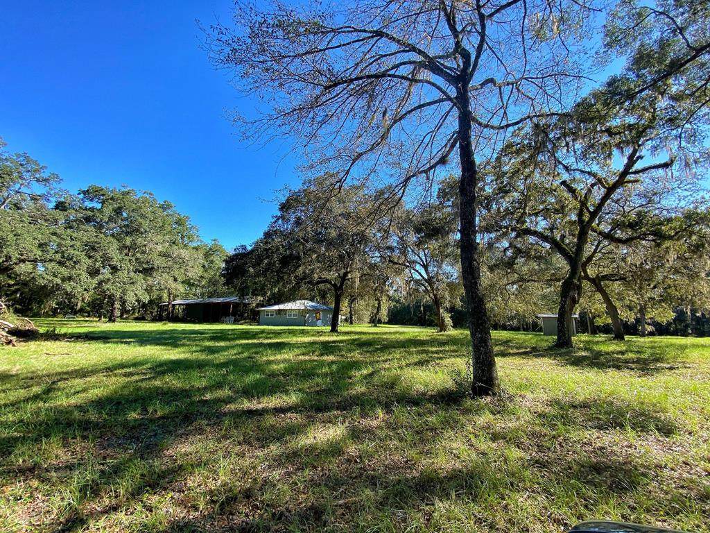 7809 10 St - Photo 1