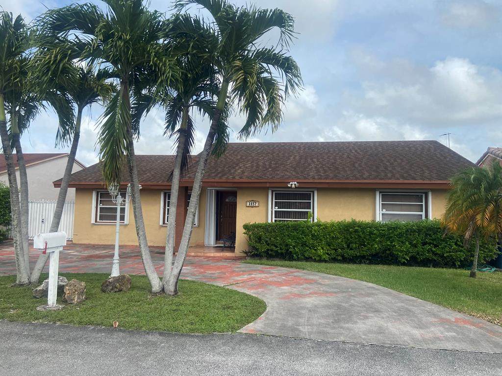 2857 132 PLACE - Photo 1