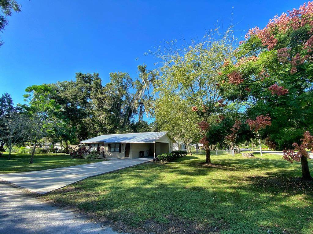 323 3 Ave - Photo 1