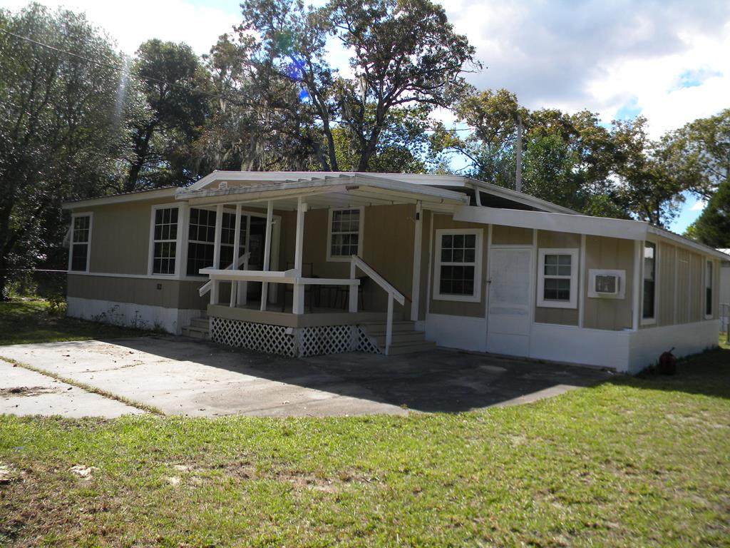 198 902 STREET - Photo 1