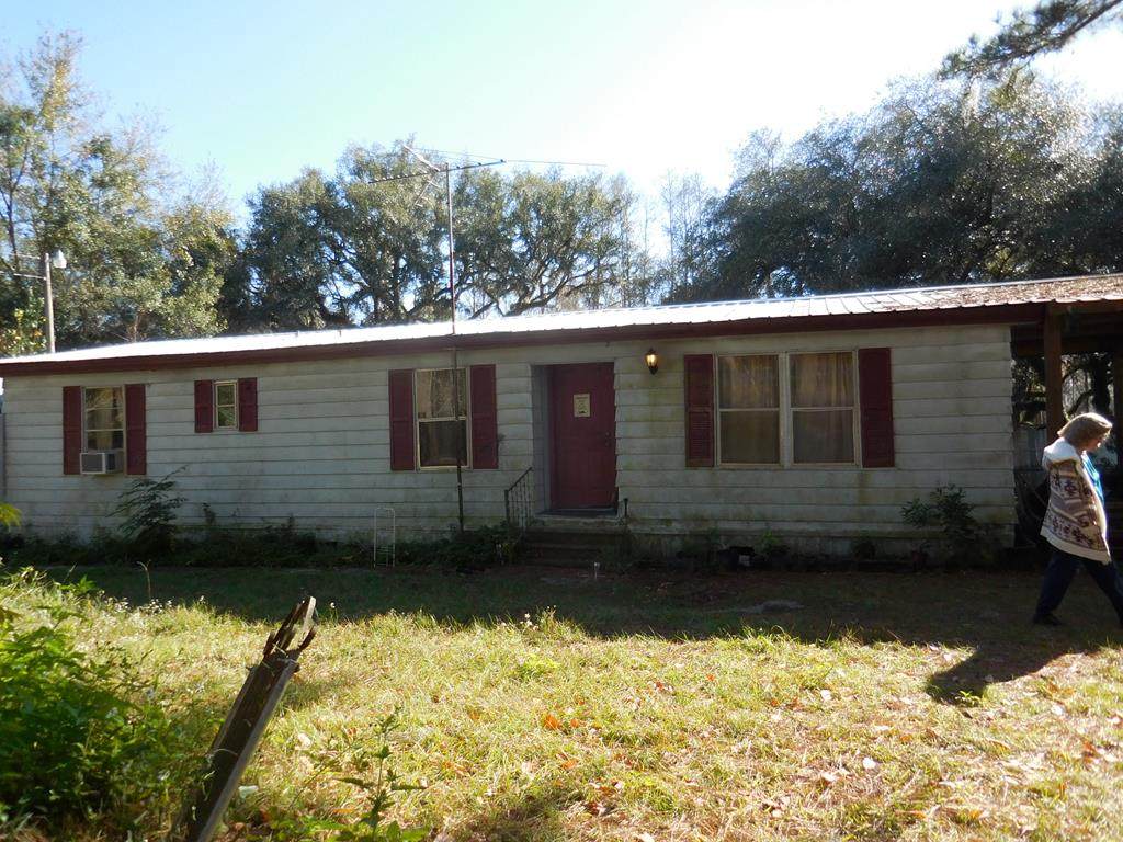 298 Lakeshore Blvd - Photo 1