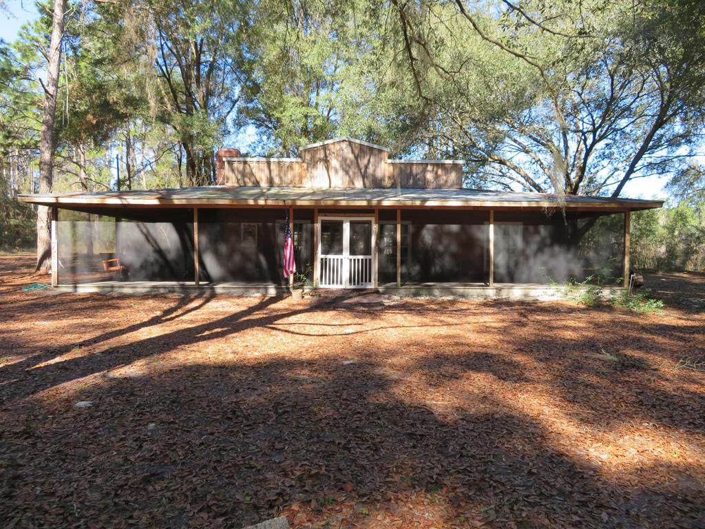 7687 Hwy 349 - Photo 1