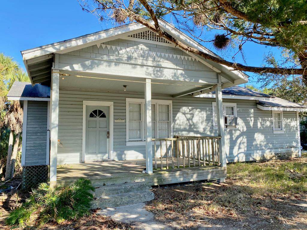857 8th Street - Photo 1