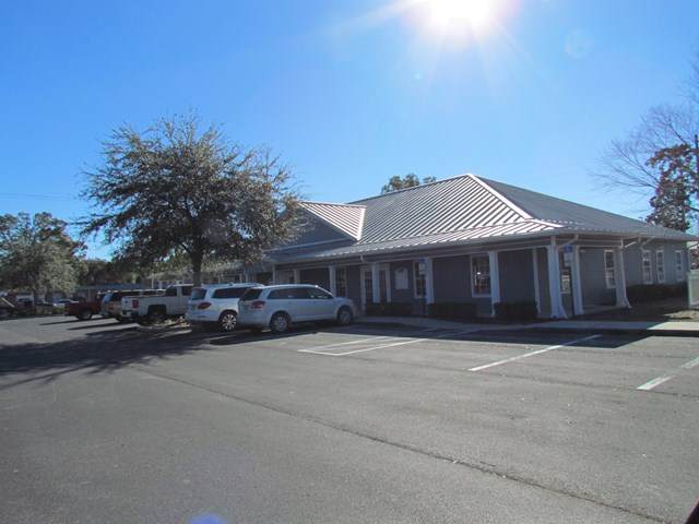 410 Main St - Photo 1