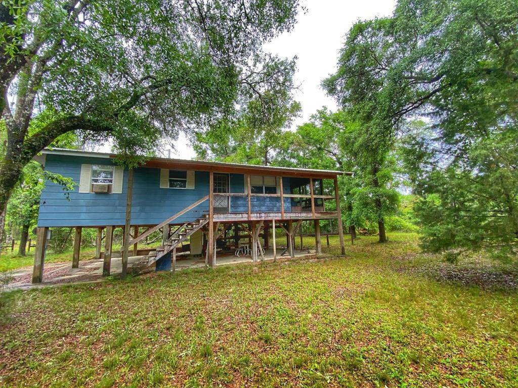 1926 River Dr - Photo 1