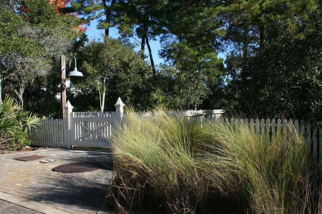 12171 Anchor Cove Dr - Photo 1
