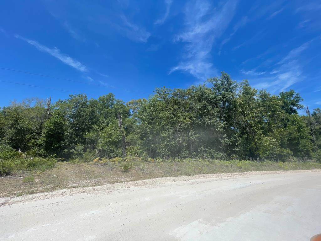 00 68th Ter - Photo 1