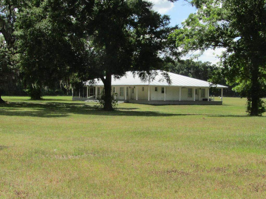 1540 55th Ave - Photo 1