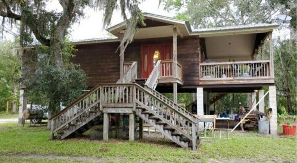 83 224th Ave - Photo 1