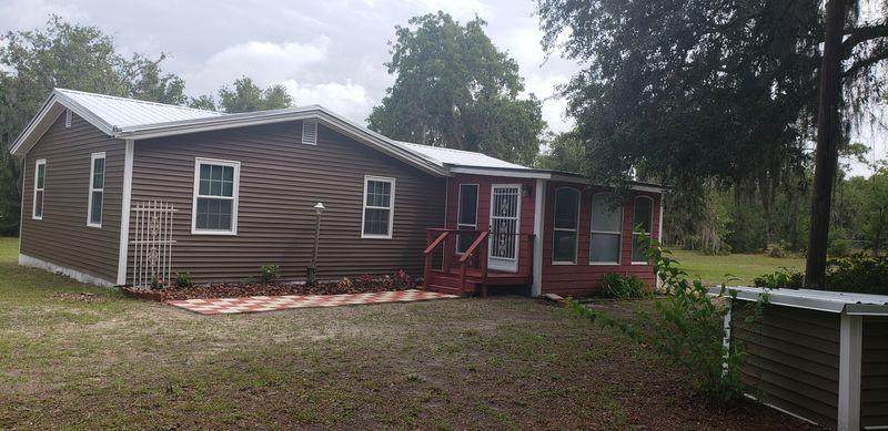 371 190th Ave - Photo 1