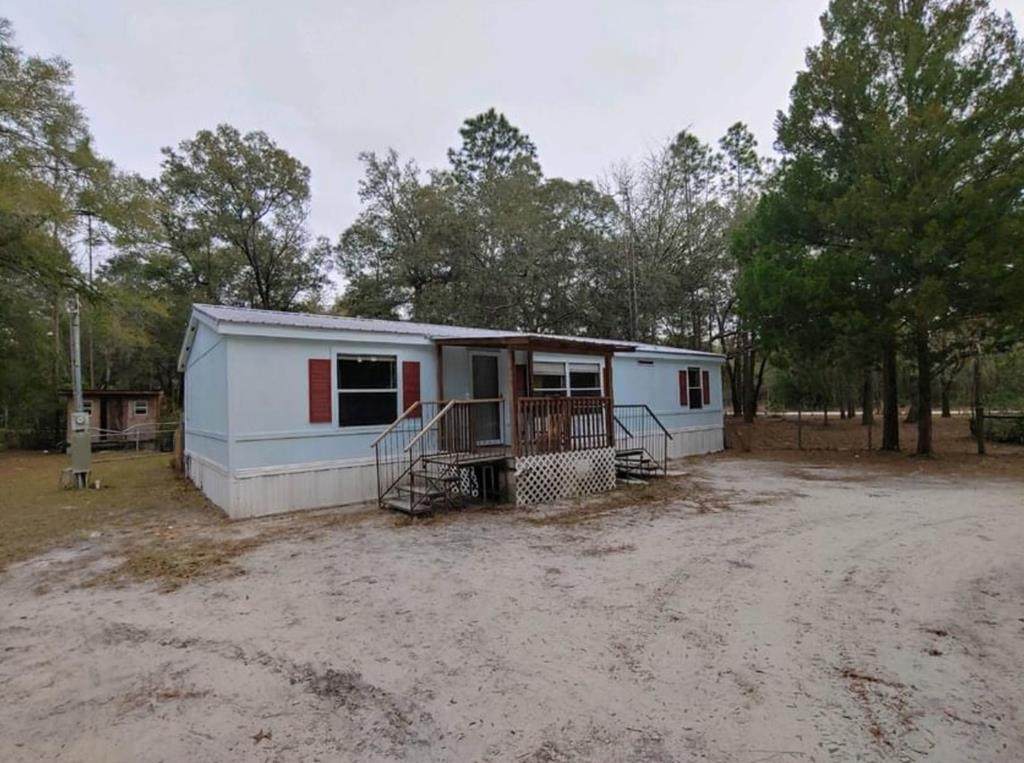 484 682nd Ave - Photo 1