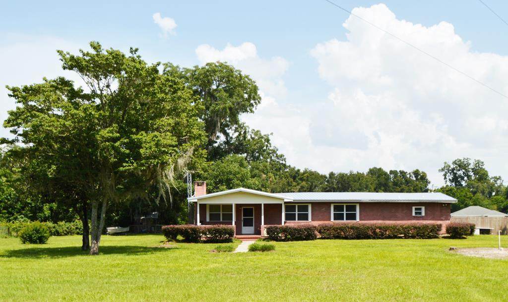 2604 Main - Photo 1