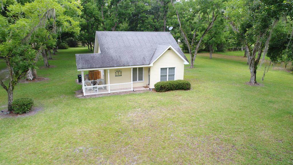 1022 163rd Ln - Photo 1