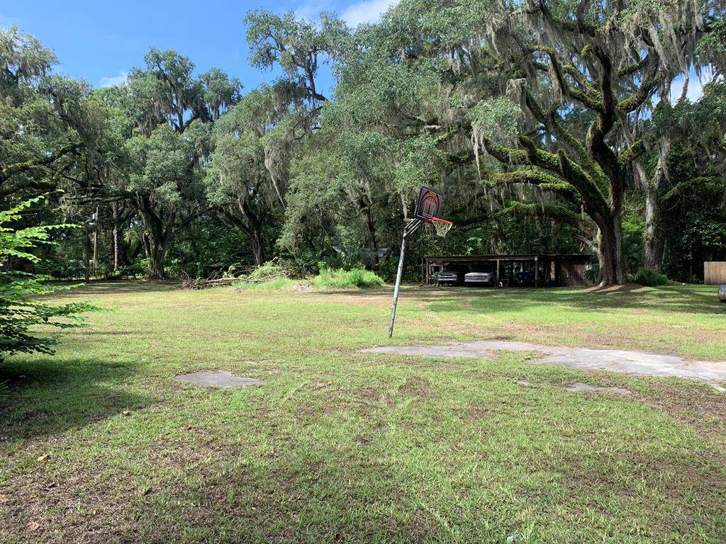 265 162nd St - Photo 1
