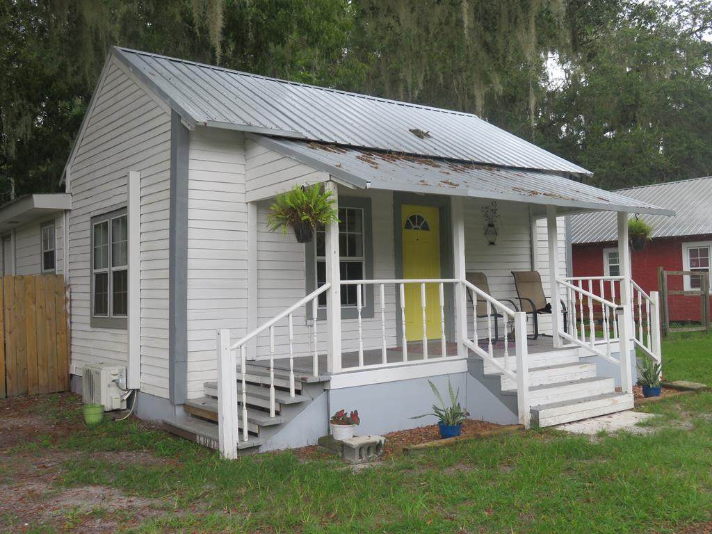 165 144th St - Photo 1