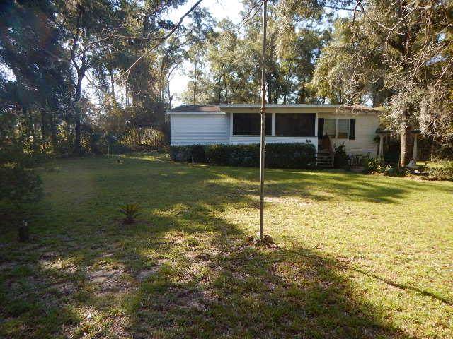 1634 Pine Tree Rd - Photo 1