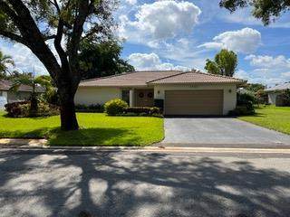 8860 3rd Pl - Photo 1