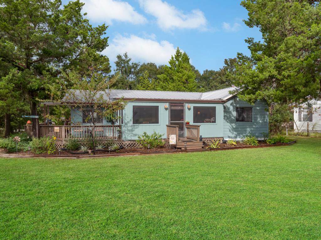 1315 Cedar St - Photo 1