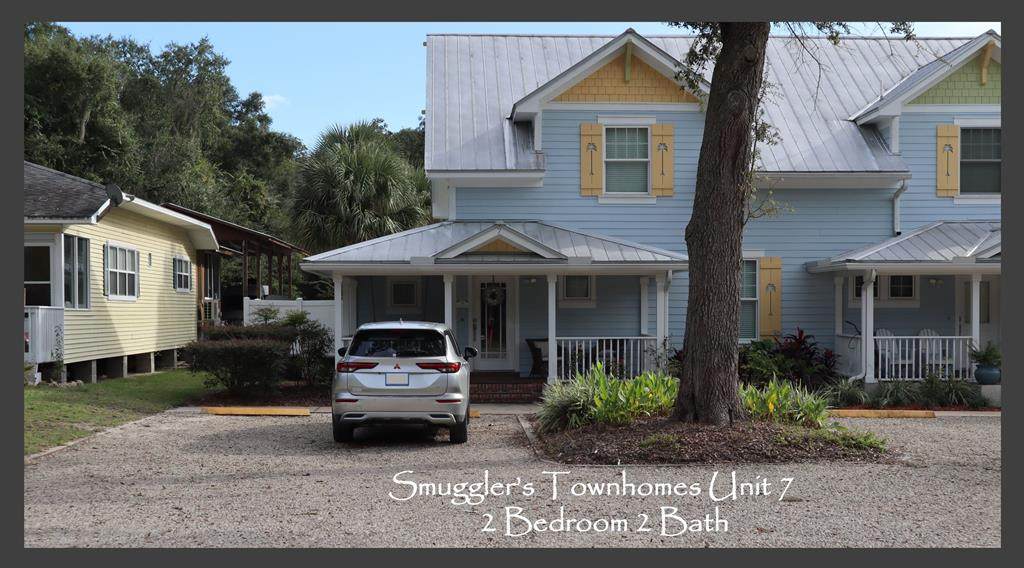 206 10th St - Photo 1