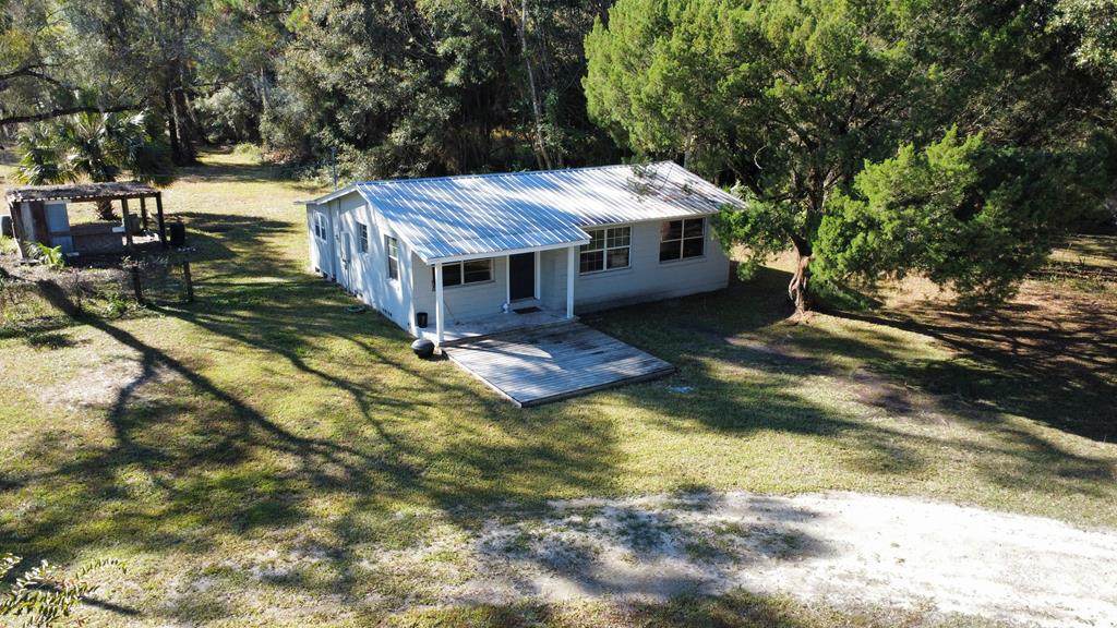 108 297th Ave - Photo 1