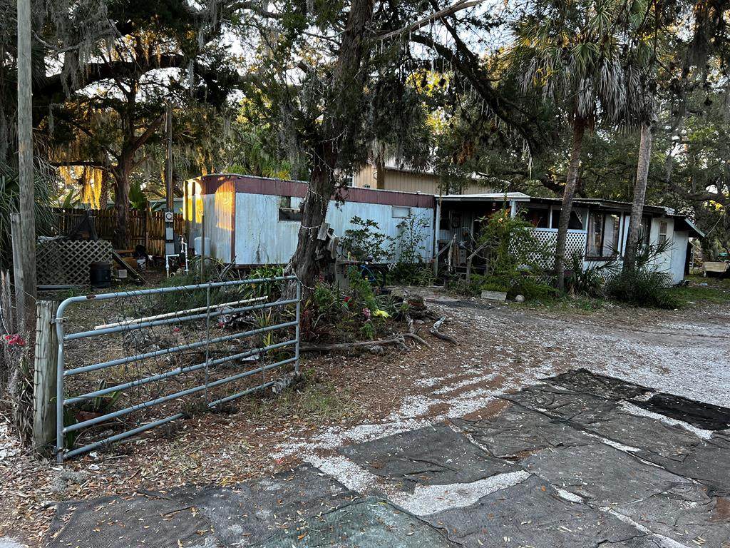 1133 Whiddon Ave - Photo 1