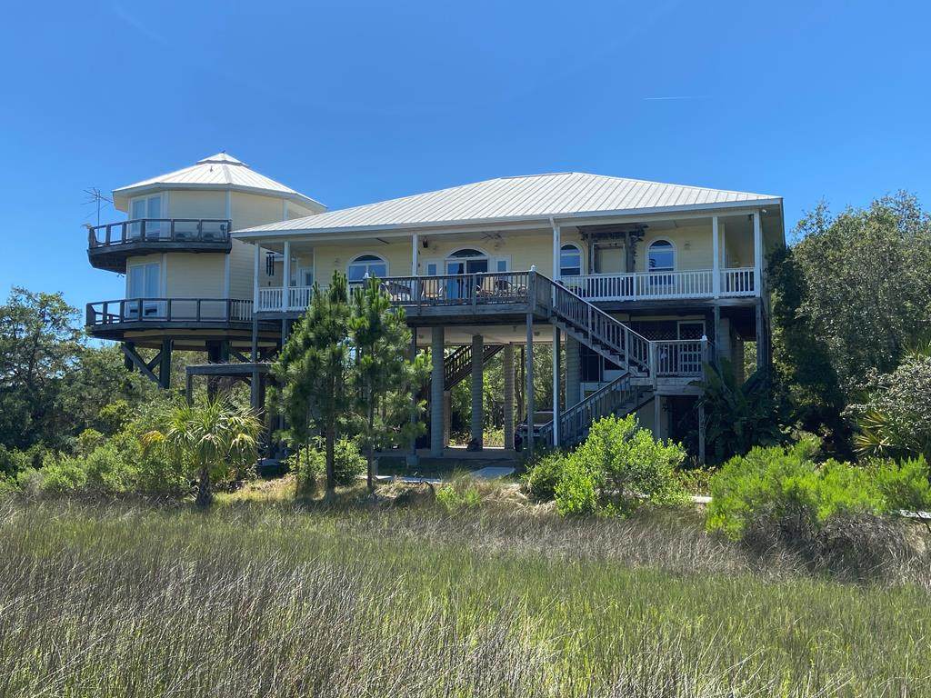 12811 Hodgson Ave - Photo 1