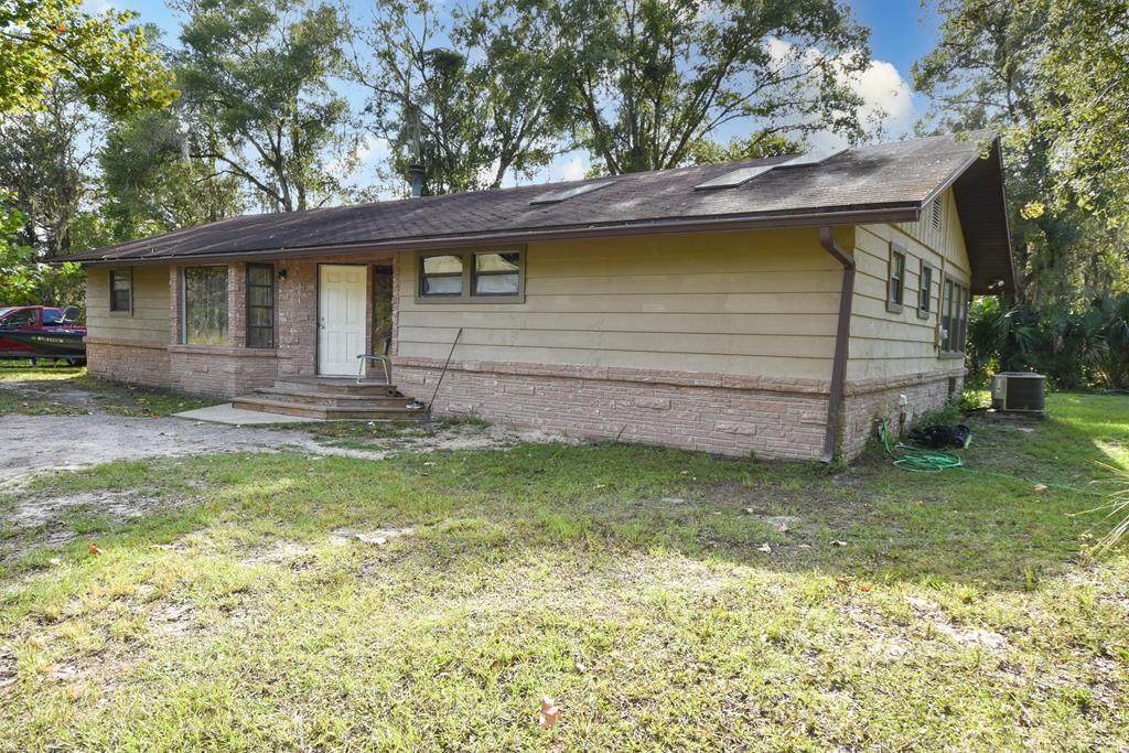 354 309th St - Photo 1